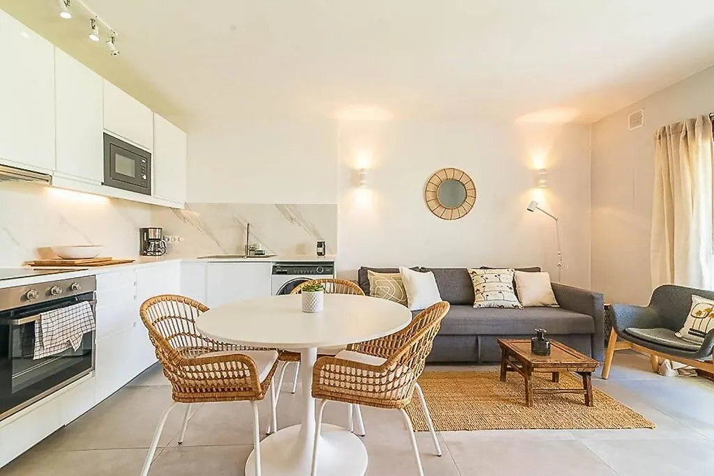 Boho Suite Kiwi San Bartolomé 0*,